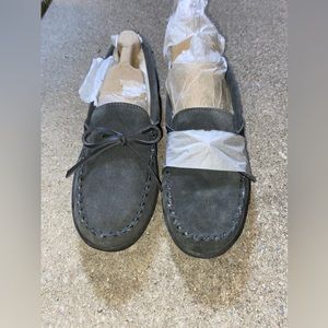 MENS “MY PILLOW SOFT SLIPPERS” GRAY SZ 9 NEW